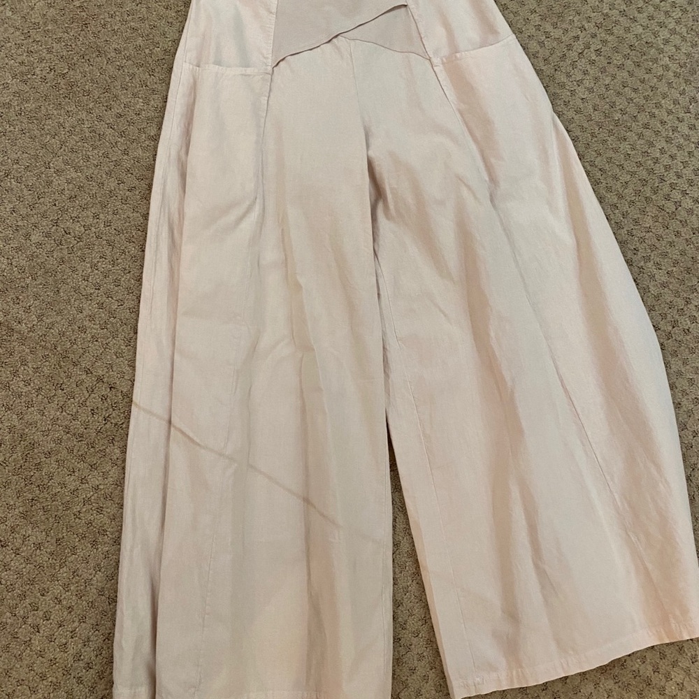 Tan cotton pants cute for going out. Size 4